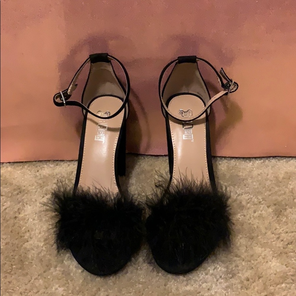 Feathered Sandal Heels (Black)
